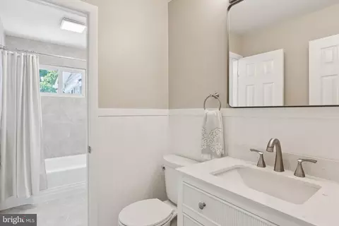 Bath - 346 Edgewater Rd, Pasadena, MD 21122 photo 5 of 6