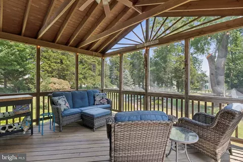 Exterior - 346 Edgewater Rd, Pasadena, MD 21122 photo 3 of 17