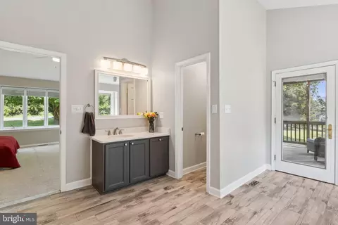 Entry Way - 346 Edgewater Rd, Pasadena, MD 21122 photo 3 of 4