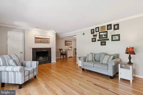 Living - 346 Edgewater Rd, Pasadena, MD 21122 photo 1 of 6