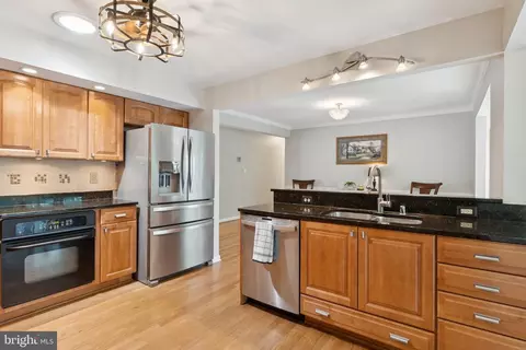Kitchen - 346 Edgewater Rd, Pasadena, MD 21122 photo 2 of 4