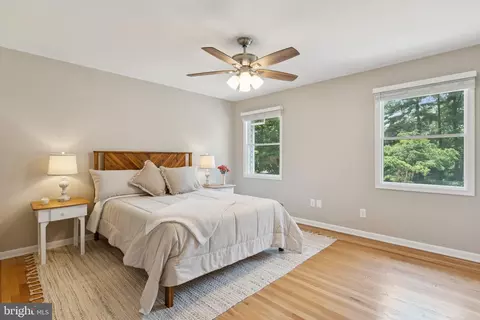 Bedroom - 346 Edgewater Rd, Pasadena, MD 21122 photo 3 of 6