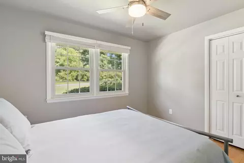 Bedroom - 346 Edgewater Rd, Pasadena, MD 21122 photo 6 of 6