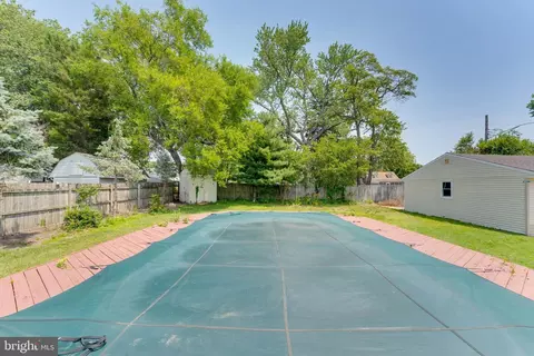 1216 Farmview Rd, Pasadena, MD 21122 photo 12