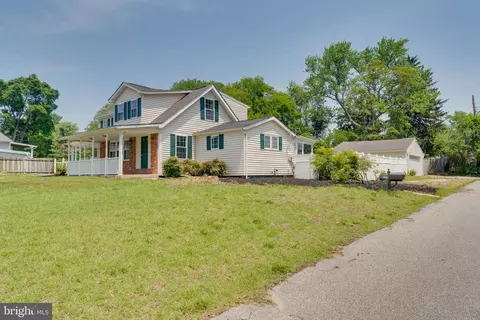 1216 Farmview Rd, Pasadena, MD 21122 photo 3