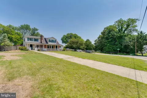 1216 Farmview Rd, Pasadena, MD 21122 photo 4