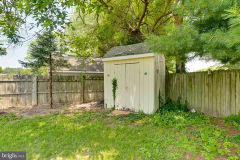 1216 Farmview Rd, Pasadena, MD 21122 photo 13
