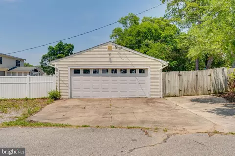 1216 Farmview Rd, Pasadena, MD 21122 photo 15