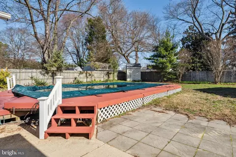 1216 Farmview Rd, Pasadena, MD 21122 photo 11