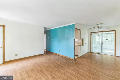 Living - 764 224th St, Pasadena, MD 21122 photo 2 of 8