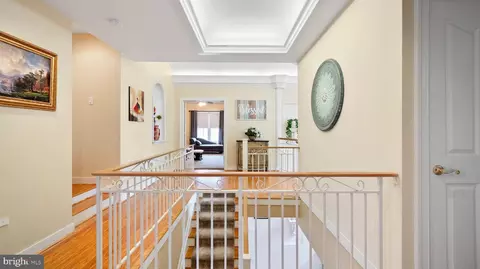 Entry Way - 8508 Summershade Dr, Odenton, MD 21113 photo 11 of 14