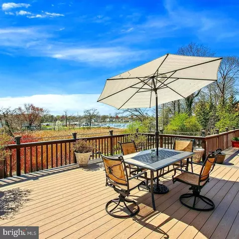 Exterior - 1428 Oak Bluff Rd, Edgewater, MD 21037 photo 6 of 12