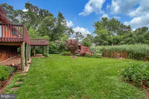 Exterior - 1428 Oak Bluff Rd, Edgewater, MD 21037 photo 9 of 12