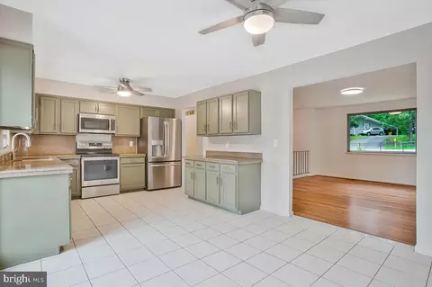 Other - 1428 Oak Bluff Rd, Edgewater, MD 21037 photo 3 of 10