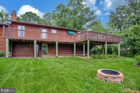 Exterior - 1428 Oak Bluff Rd, Edgewater, MD 21037 photo 10 of 12
