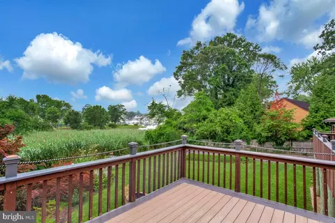 Exterior - 1428 Oak Bluff Rd, Edgewater, MD 21037 photo 4 of 12