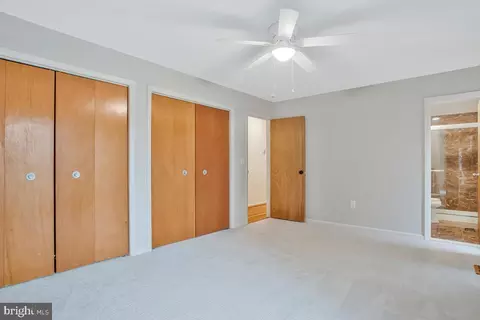 Bedroom - 1428 Oak Bluff Rd, Edgewater, MD 21037 photo 2 of 6