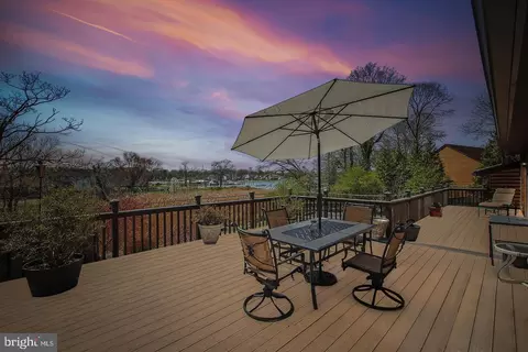 Exterior - 1428 Oak Bluff Rd, Edgewater, MD 21037 photo 5 of 12