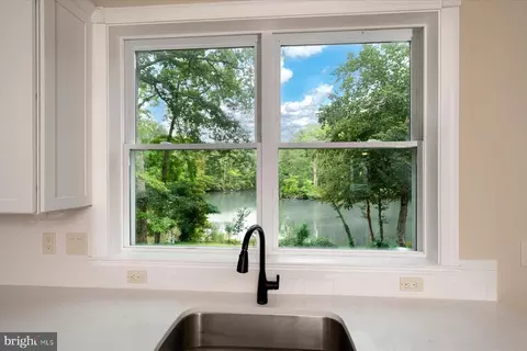 Kitchen - 2054 Shore Dr, Edgewater, MD 21037 photo 3 of 3