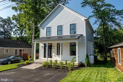 Exterior - 2054 Shore Dr, Edgewater, MD 21037 photo 1 of 1