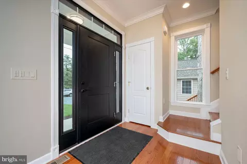 Entry Way - 2054 Shore Dr, Edgewater, MD 21037 photo 1 of 4