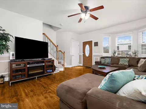 166 Meadow Rd, Pasadena, MD 21122 photo 7