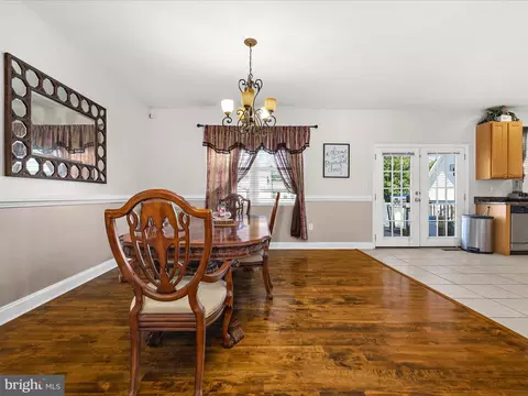 166 Meadow Rd, Pasadena, MD 21122 photo 8