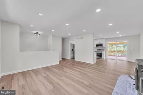 8013 Long Hill Rd, Pasadena, MD 21122 photo 13