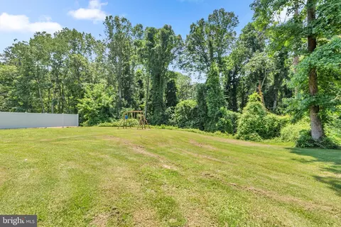 Exterior - 917 Beales Trl, Pasadena, MD 21122 photo 10 of 11