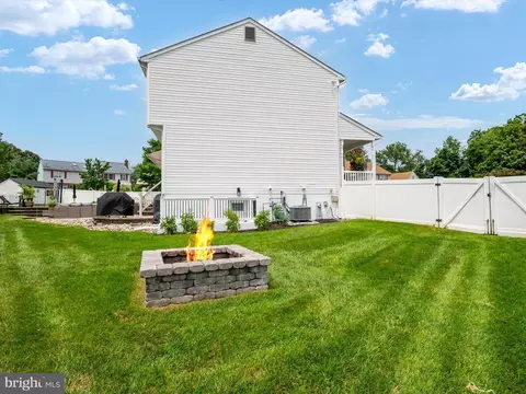 Exterior - 435 Applegate Ct, Linthicum, MD 21090 photo 9 of 10