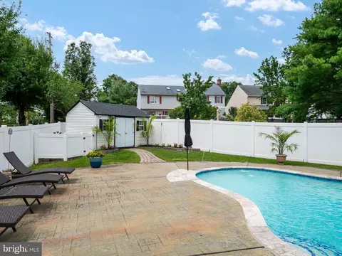 Exterior - 435 Applegate Ct, Linthicum, MD 21090 photo 4 of 10