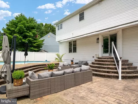 Exterior - 435 Applegate Ct, Linthicum, MD 21090 photo 8 of 10