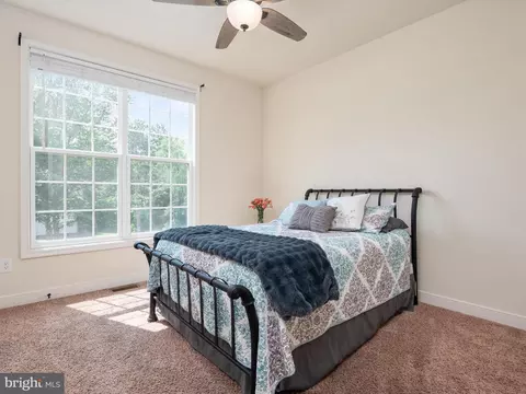 Bedroom - 7156 Ohio Ave, Hanover, MD 21076 photo 5 of 6