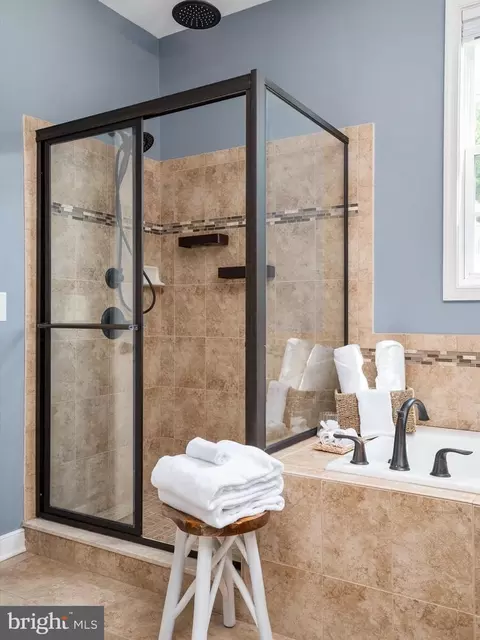 Bath - 7156 Ohio Ave, Hanover, MD 21076 photo 2 of 3