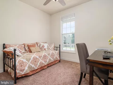 Bedroom - 7156 Ohio Ave, Hanover, MD 21076 photo 4 of 6