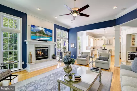 Living - 210 Bowen Ct, Annapolis, MD 21401 photo 3 of 7