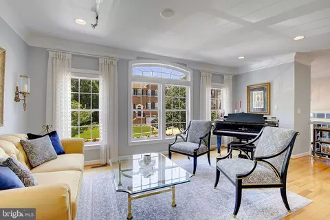 Living - 210 Bowen Ct, Annapolis, MD 21401 photo 5 of 7