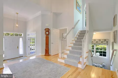 Entry Way - 210 Bowen Ct, Annapolis, MD 21401 photo 5 of 8