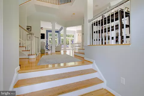 Entry Way - 210 Bowen Ct, Annapolis, MD 21401 photo 2 of 8