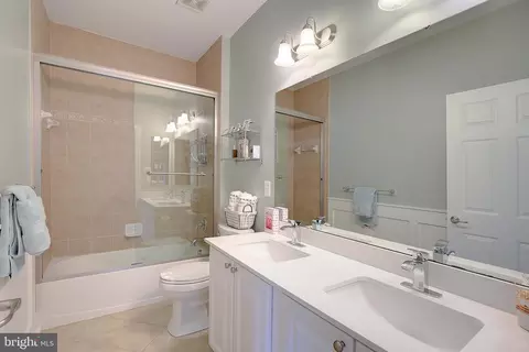 Bath - 210 Bowen Ct, Annapolis, MD 21401 photo 6 of 7