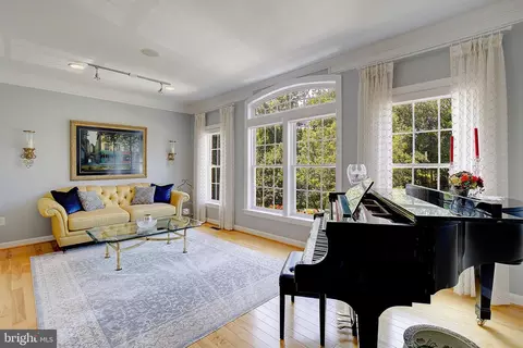 Living - 210 Bowen Ct, Annapolis, MD 21401 photo 7 of 7