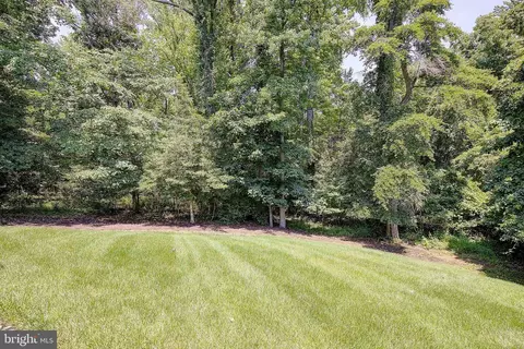 Exterior - 210 Bowen Ct, Annapolis, MD 21401 photo 5 of 5
