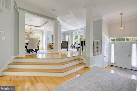Entry Way - 210 Bowen Ct, Annapolis, MD 21401 photo 3 of 8