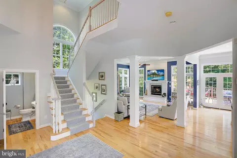 Entry Way - 210 Bowen Ct, Annapolis, MD 21401 photo 4 of 8
