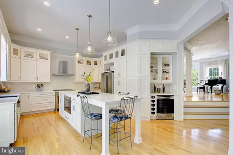Kitchen - 210 Bowen Ct, Annapolis, MD 21401 photo 3 of 8