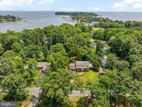 1507 Gordon Cove Dr, Annapolis, MD 21403