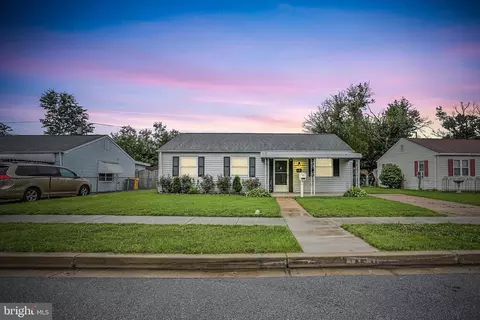 1910 Maltravers Rd, Glen Burnie, MD 21060