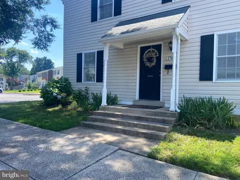 1761 Aberdeen Cir, Crofton, MD 21114