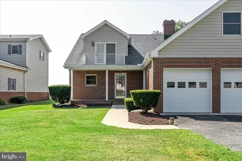 Exterior - 6047 Melbourne Ave, Deale, MD 20751 photo 1 of 8