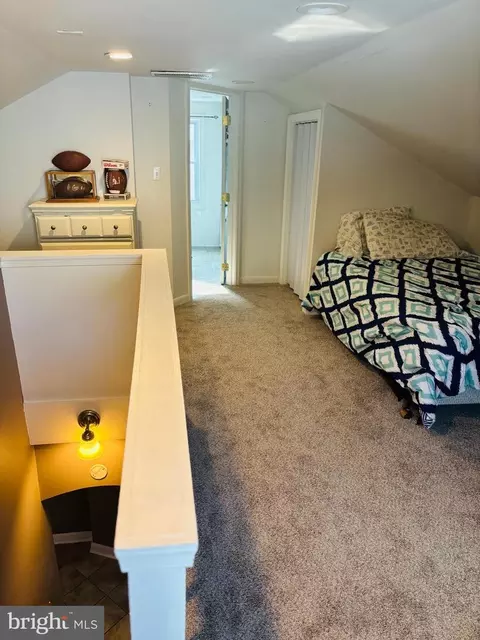 Bedroom - 217 Lakeview Ave, Edgewater, MD 21037 photo 3 of 4